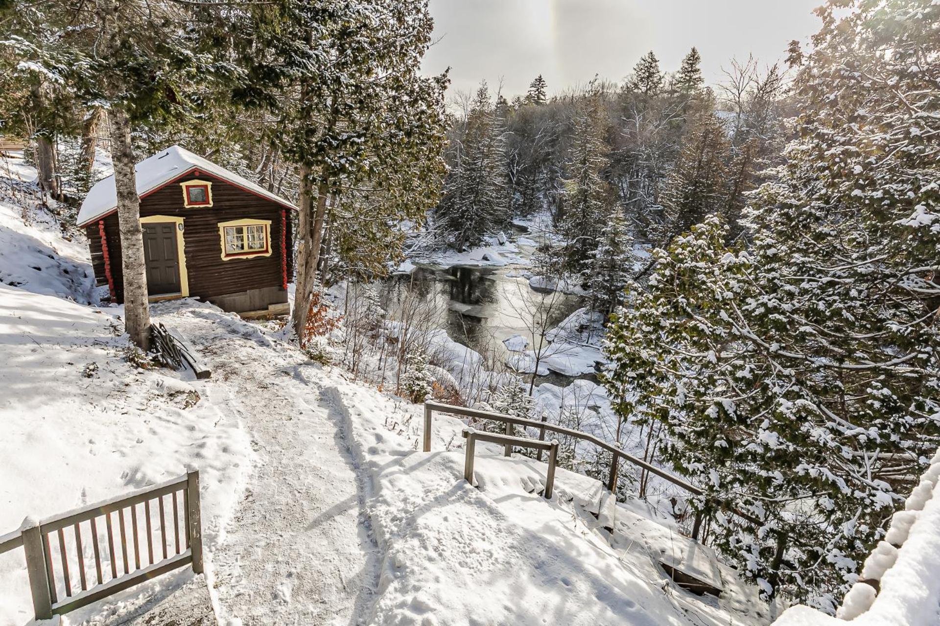Auberge Spa & Beaux Reves Sainte-Adèle Eksteriør billede