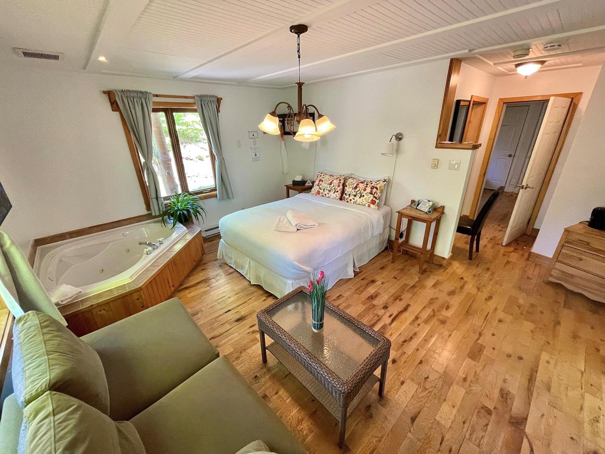 Auberge Spa & Beaux Reves Sainte-Adèle Eksteriør billede